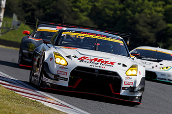 S Road CRAFTSPORTS GT-Rが終盤の接戦を戦い抜き4位入賞 着実な